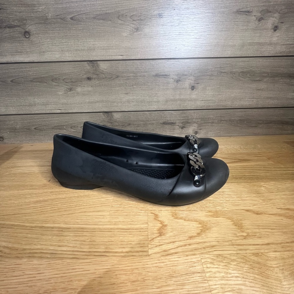 Crocs Womens Black Gianna Chain Link Slip On Flats Shoes Sz 10